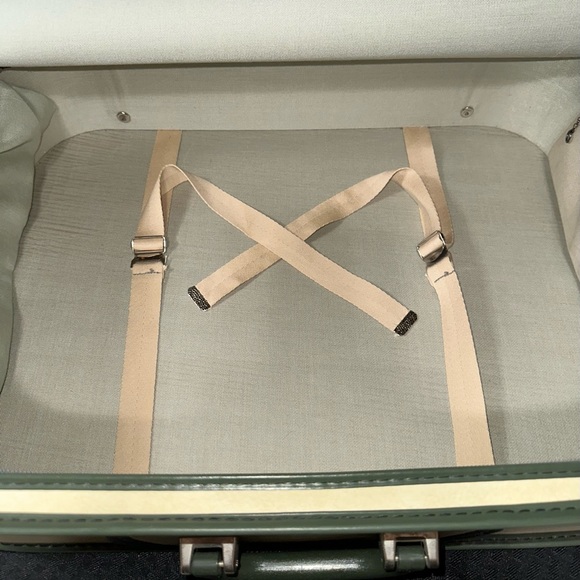 Vintage Grasshopper Suitcase Cream and Green Classic Soft Sided Stiff Frame MCM - Picture 7 of 16